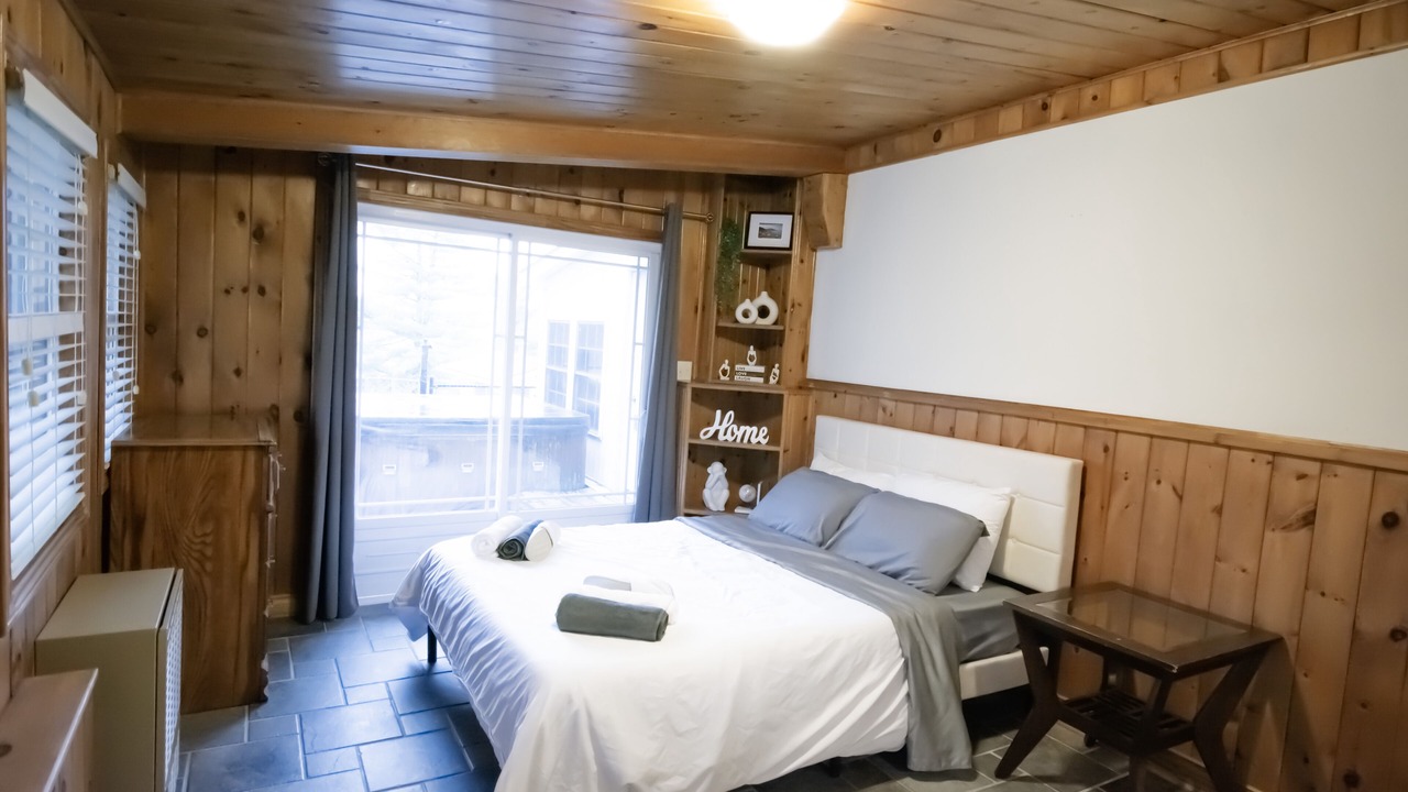 Photo of Bedroom in Penetanguishene