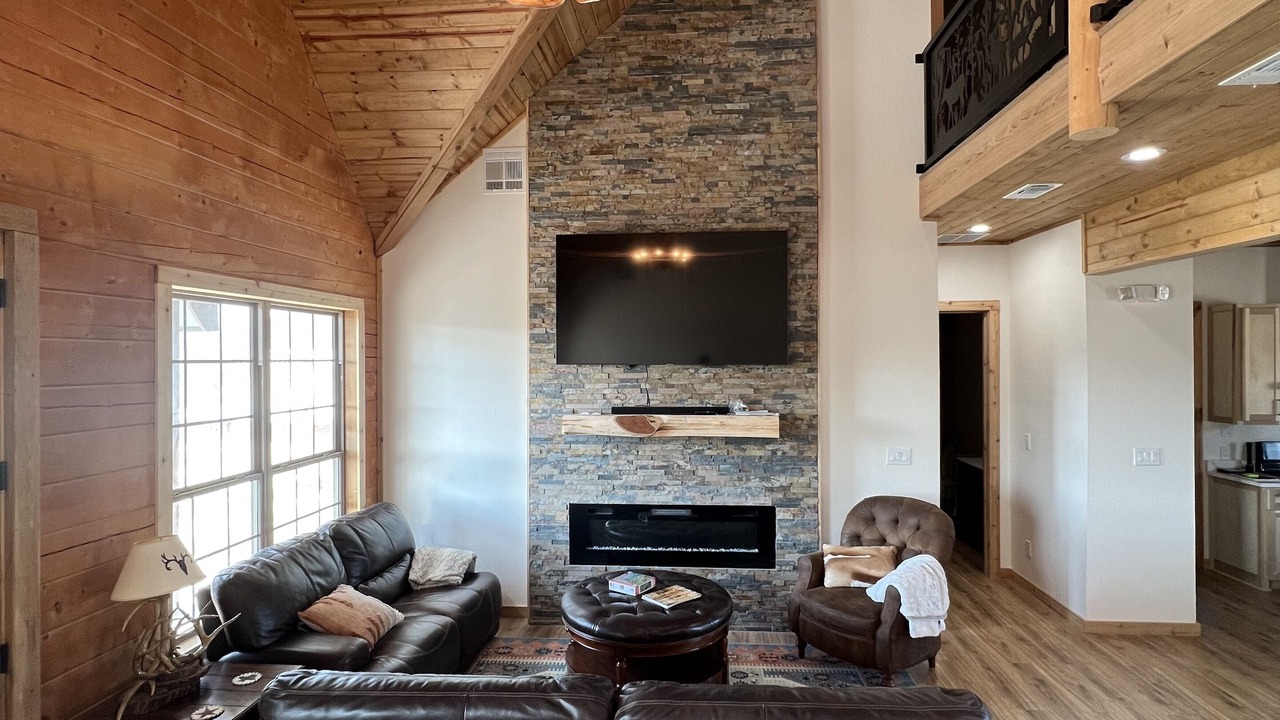 Photo of Livingroom in Edwards County