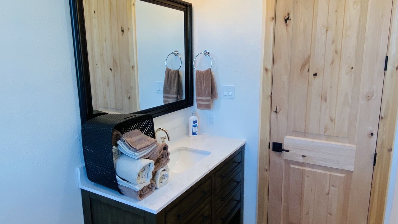 Photo of Bathroom in Edwards County