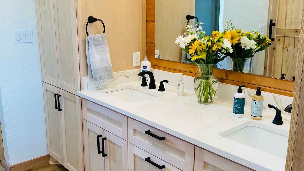 Photo of Bathroom in Edwards County