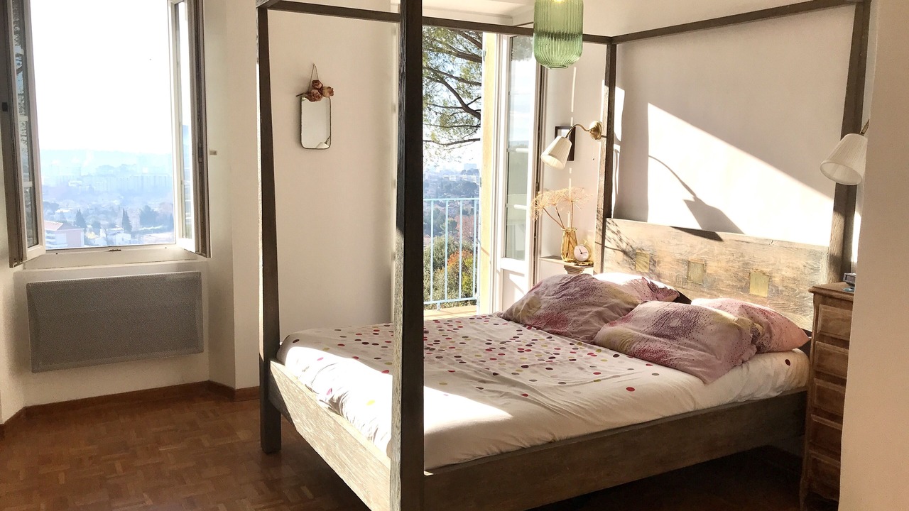 Photo of Bedroom in Saint-Mitre