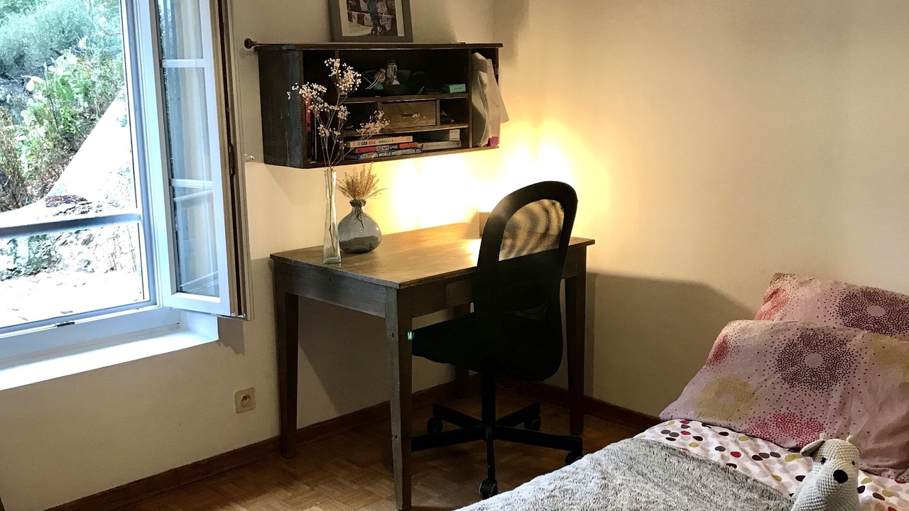 Photo of Bedroom in Saint-Mitre