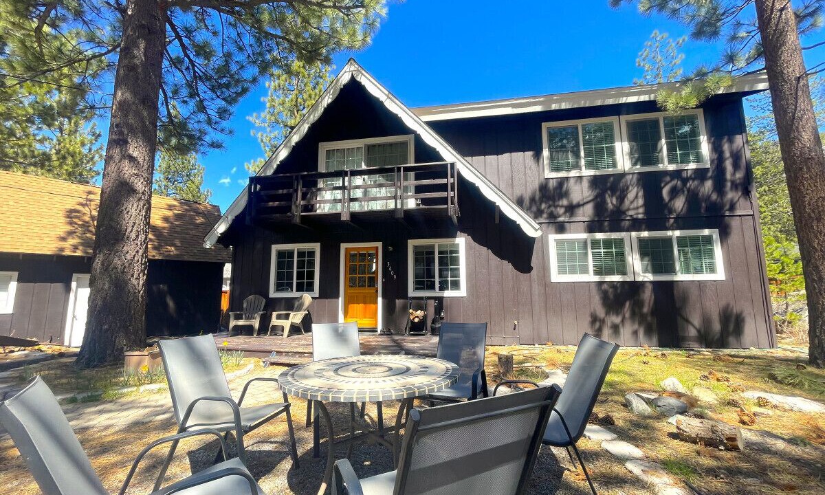 Photo of Outdoor in Christmas Valley