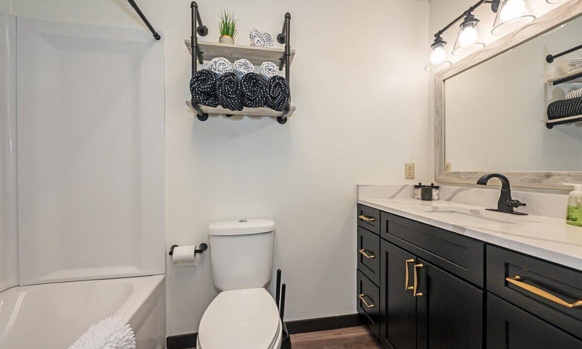Photo of Bathroom in Canal Park