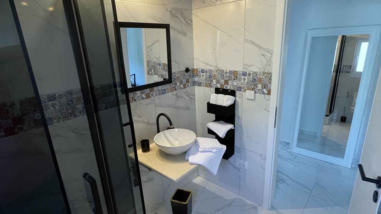 Photo of Bathroom in Sucici