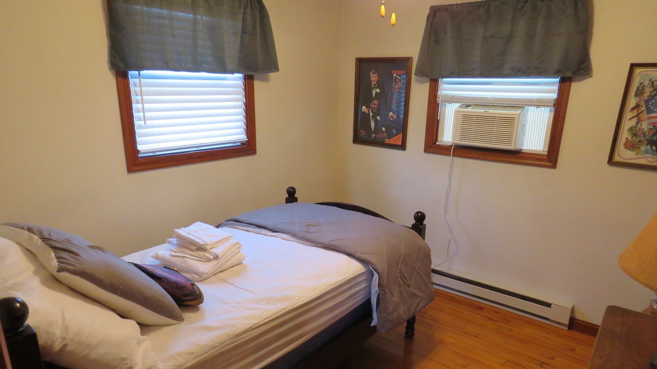 Photo of Bedroom in Edinburg
