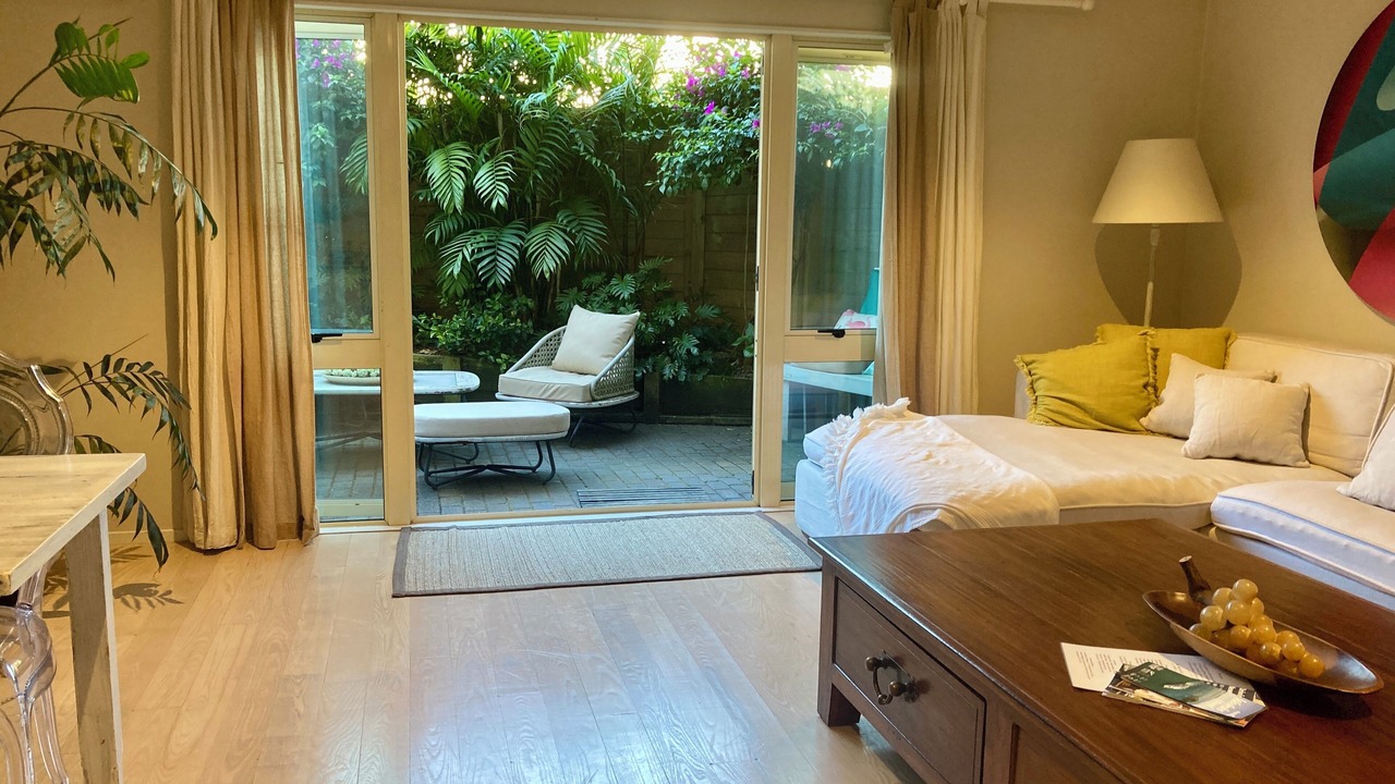 Photo of Livingroom in Newton