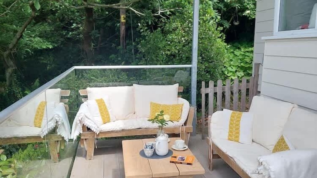Photo of Patio Balcony in Looe