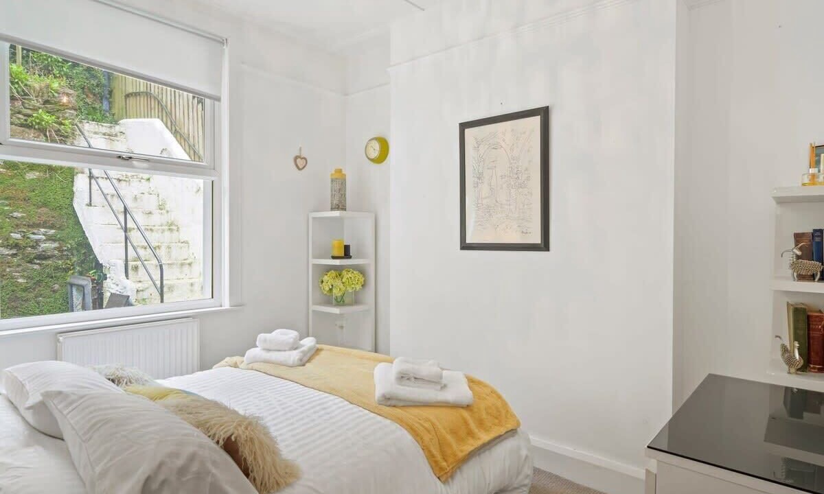 Photo of Others in Looe