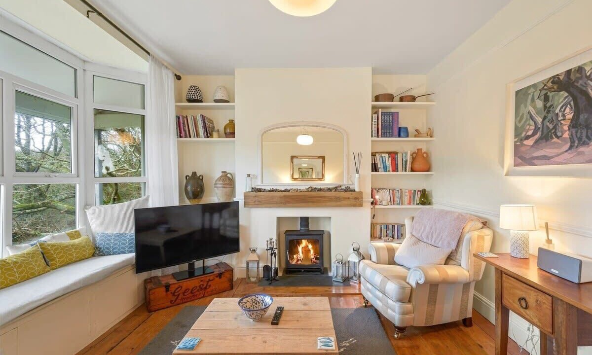 Photo of Livingroom in Looe