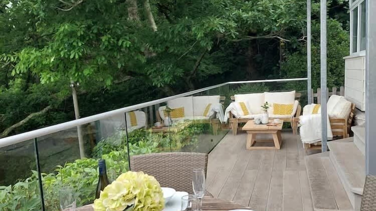 Photo of Outdoor in Looe