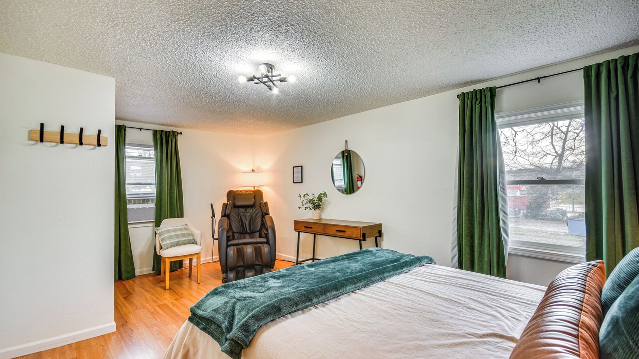 Photo of Bedroom in Jefferson City