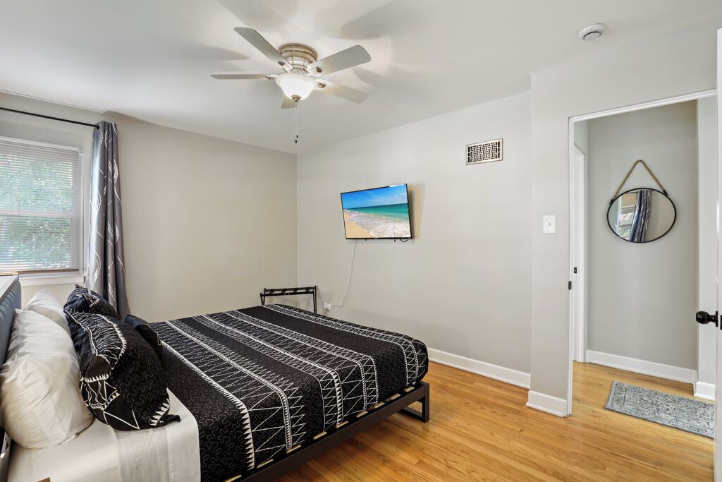 Photo of Bedroom in La Grange Park