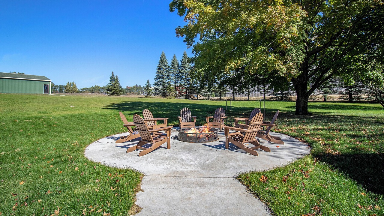 Photo of Outdoor in Mears