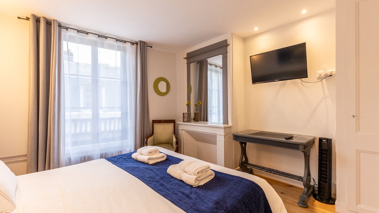 Photo of Bedroom in Honfleur