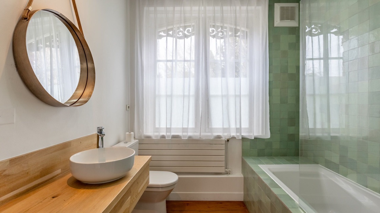 Photo of Bathroom in Honfleur