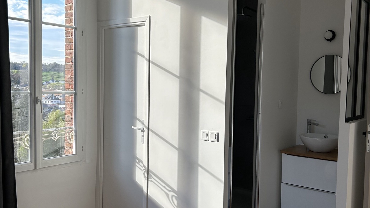Photo of Bedroom in Lisieux