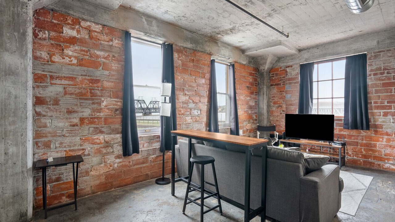 Photo of Livingroom in Downtown