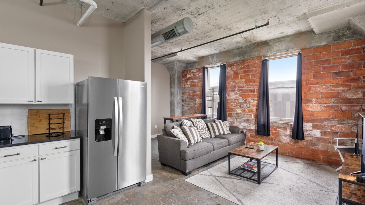 Photo of Livingroom in Downtown