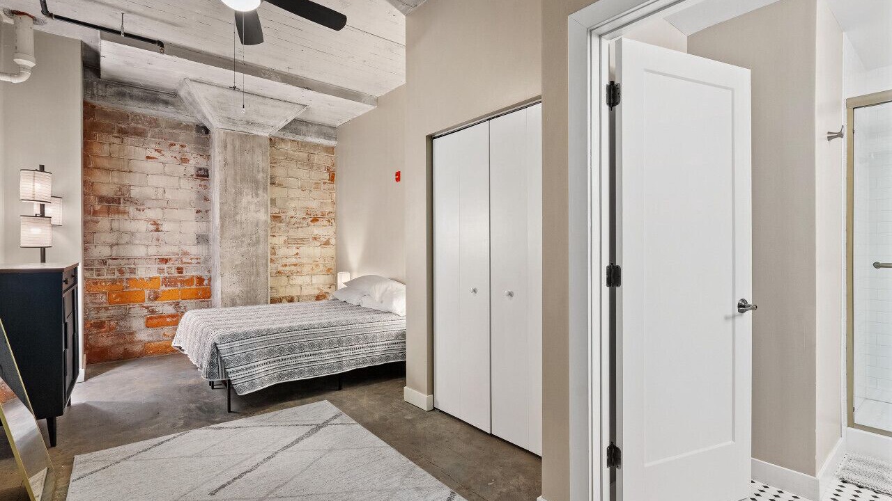 Photo of Bedroom in Downtown