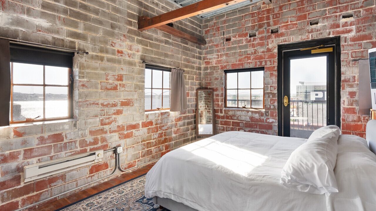 Photo of Bedroom in Downtown