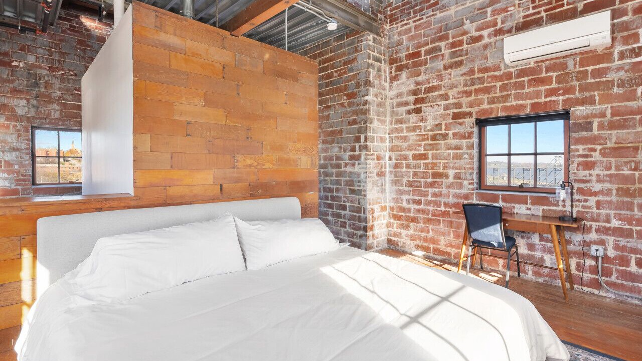 Photo of Bedroom in Downtown