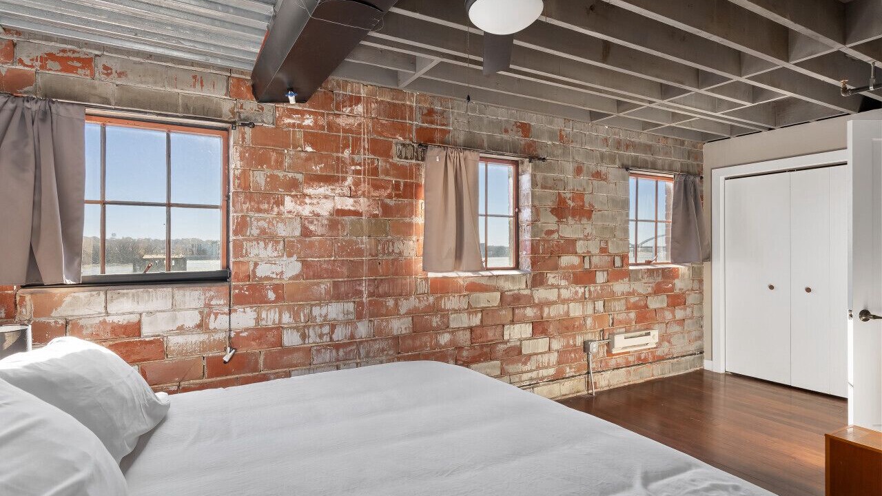 Photo of Bedroom in Downtown