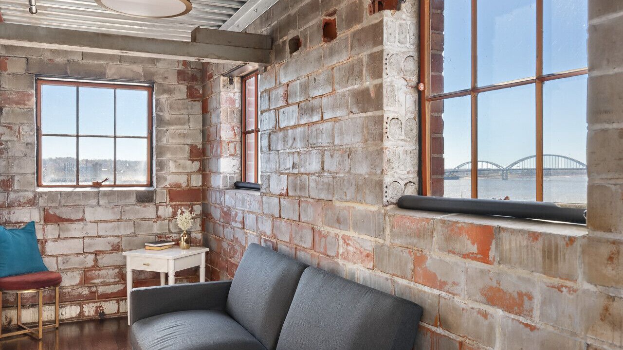Photo of Livingroom in Downtown