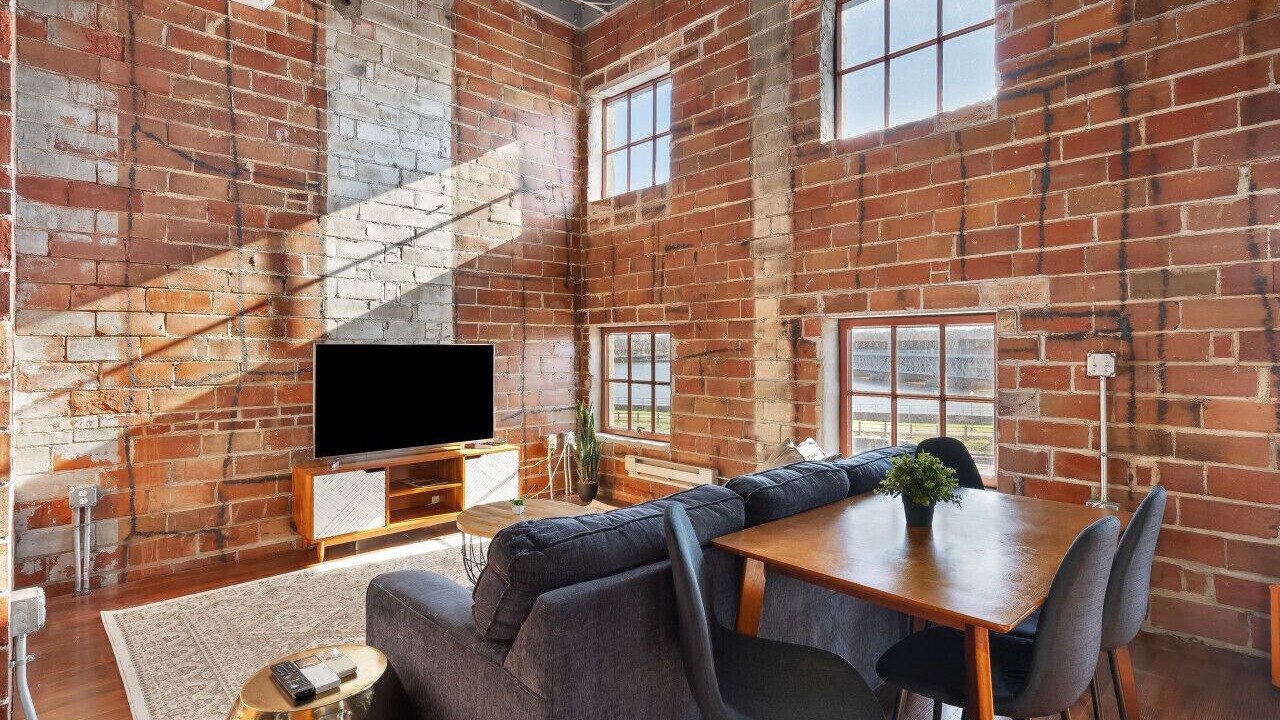 Photo of Livingroom in Downtown