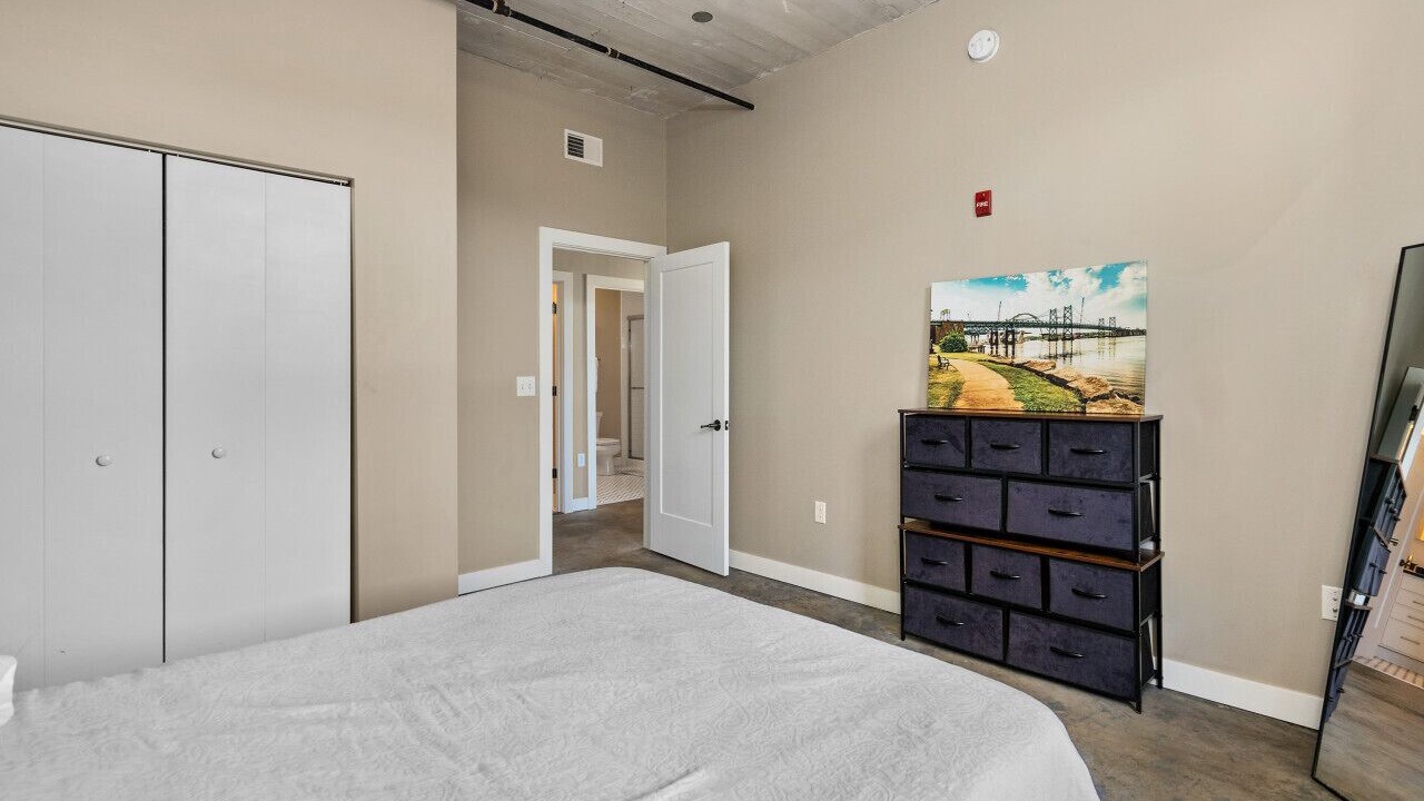 Photo of Bedroom in Downtown