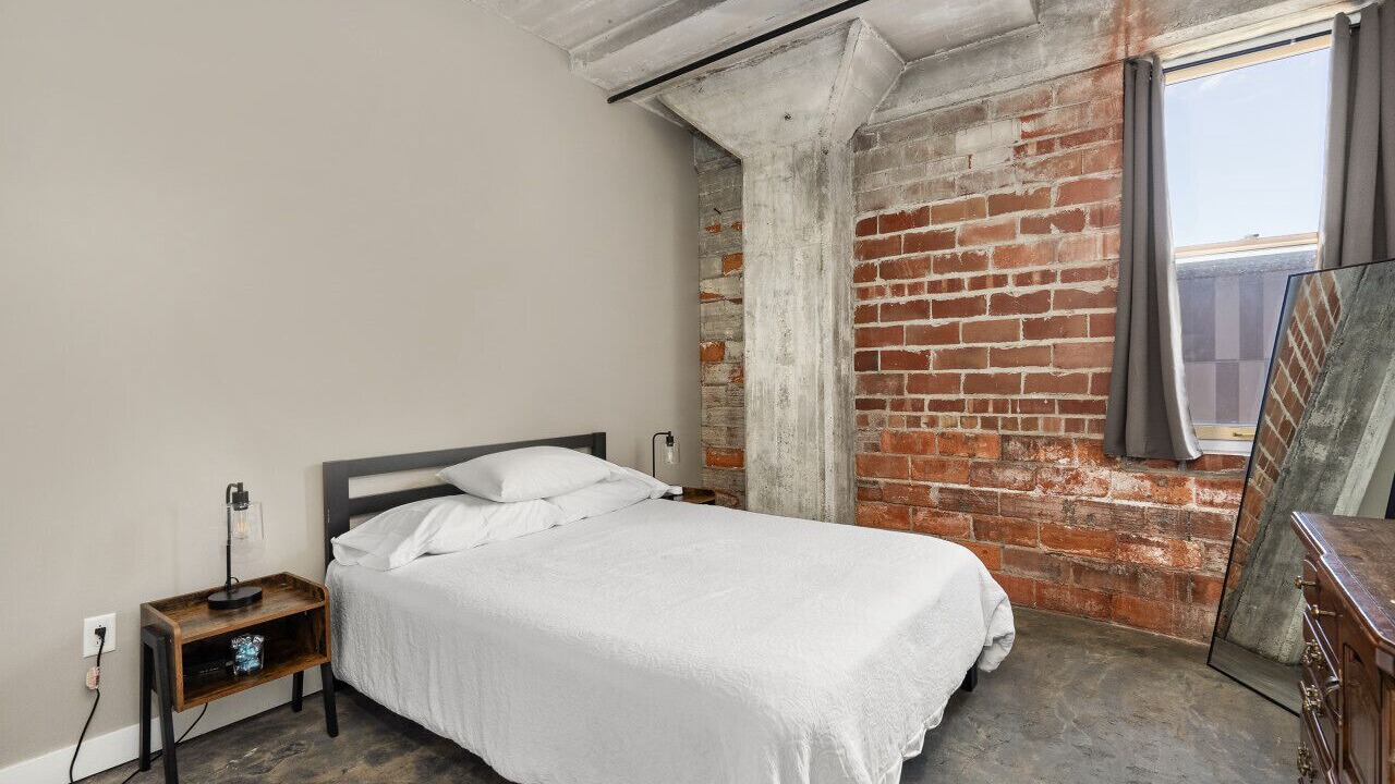 Photo of Bedroom in Downtown