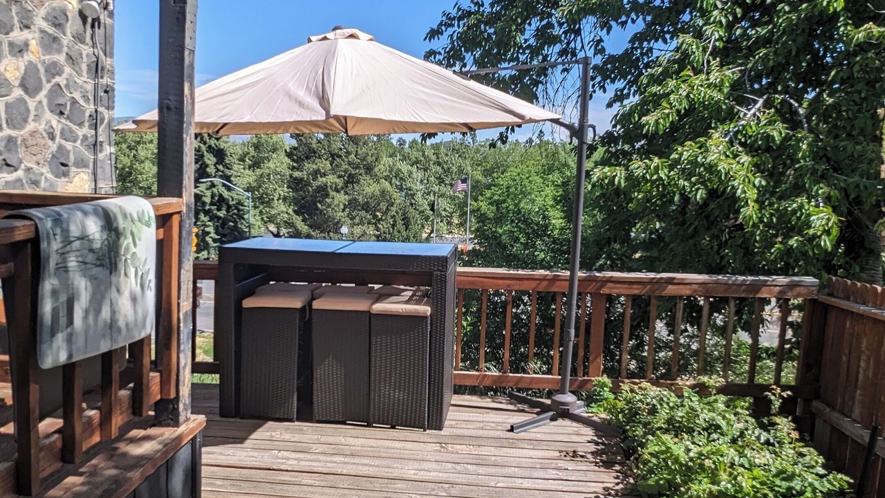 Photo of Patio Balcony in Downtown Klamath Falls