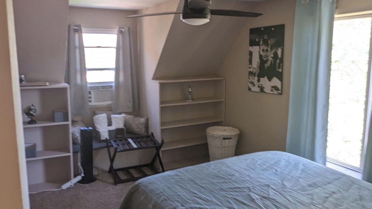 Photo of Bedroom in Downtown Klamath Falls