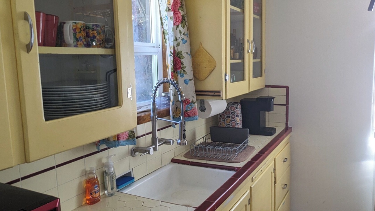 Photo of Kitchen in Downtown Klamath Falls