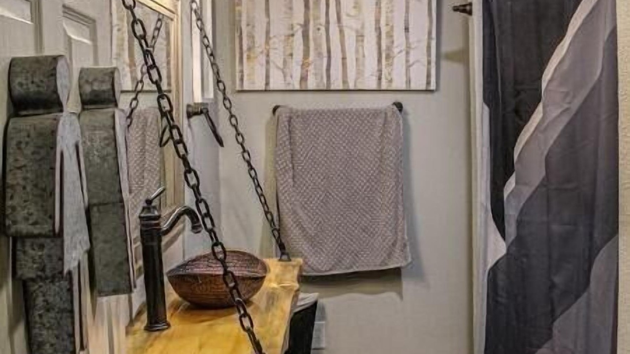 Photo of Bathroom in Brownwood