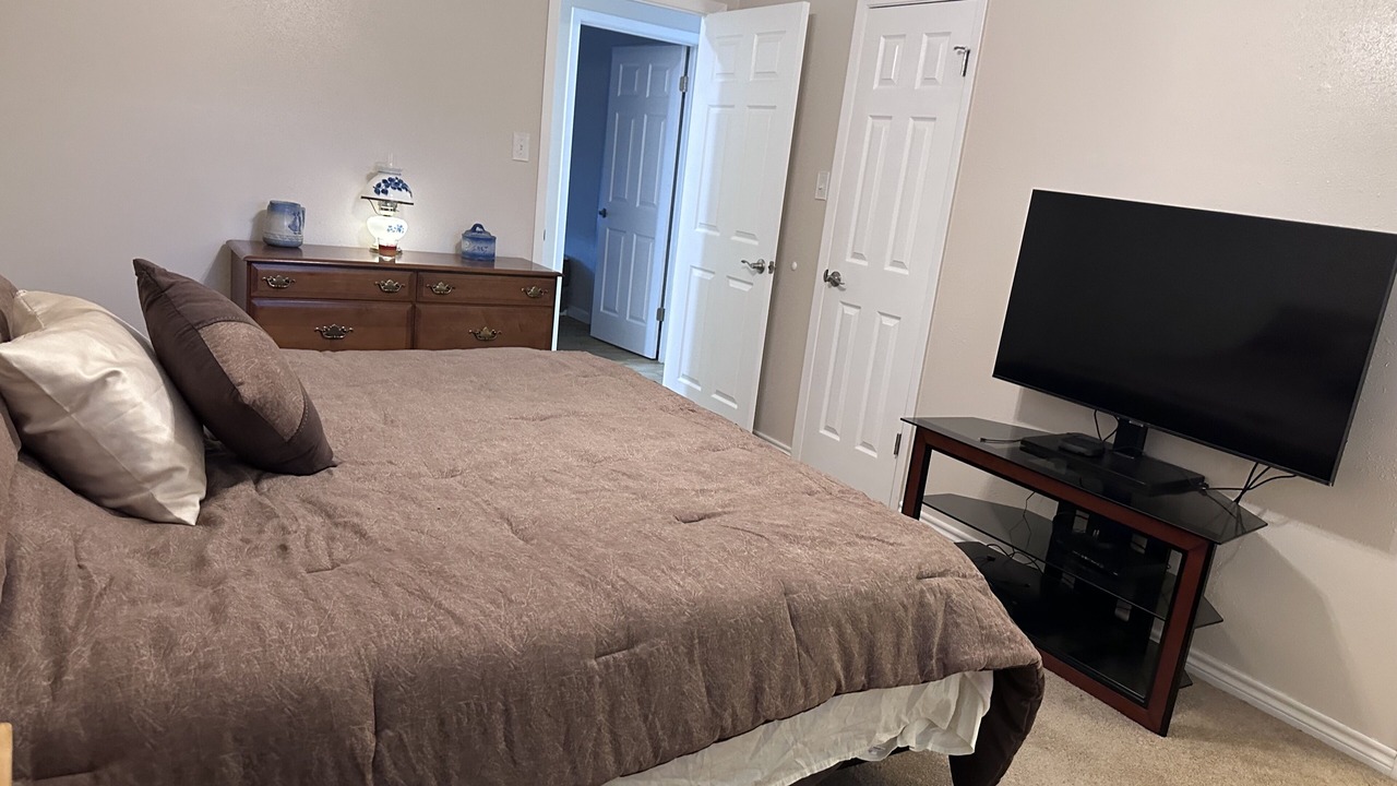 Photo of Bedroom in Manchaca