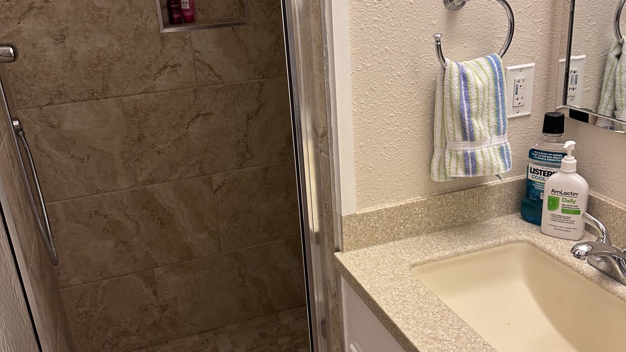 Photo of Bathroom in Manchaca