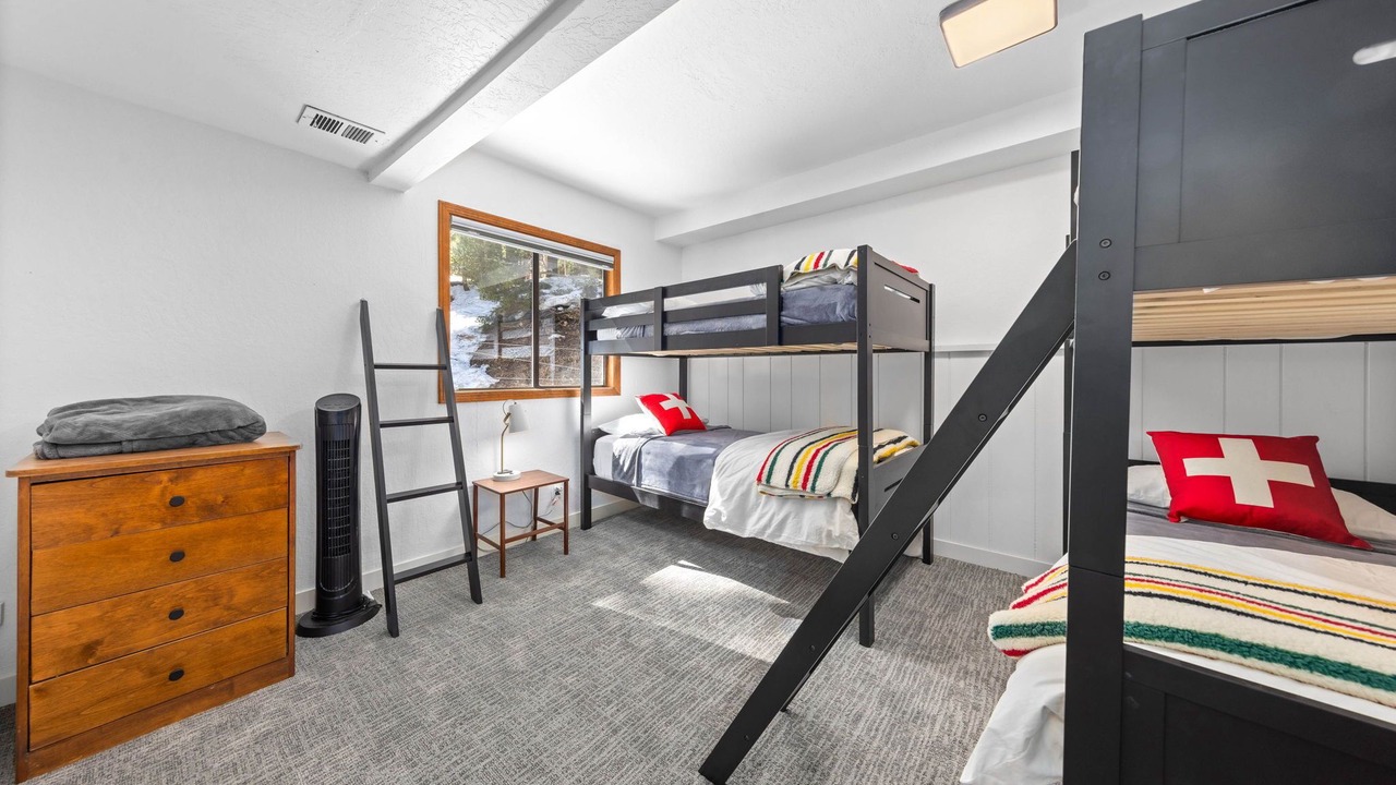 Photo of Bedroom in Tahoe Woods