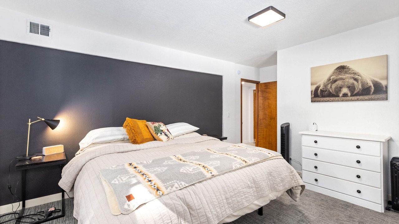 Photo of Bedroom in Tahoe Woods
