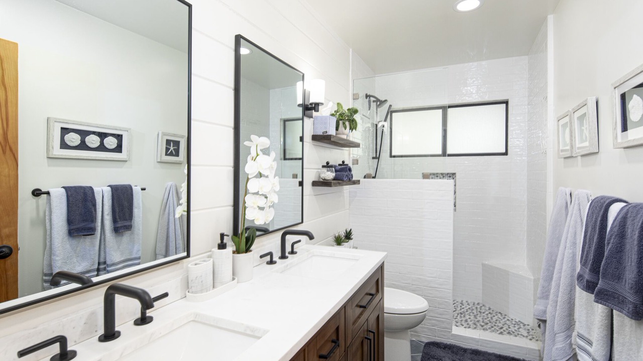 Photo of Bathroom in Cayucos