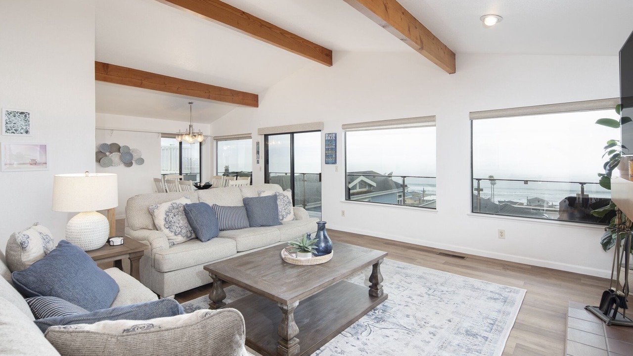 Photo of Livingroom in Cayucos