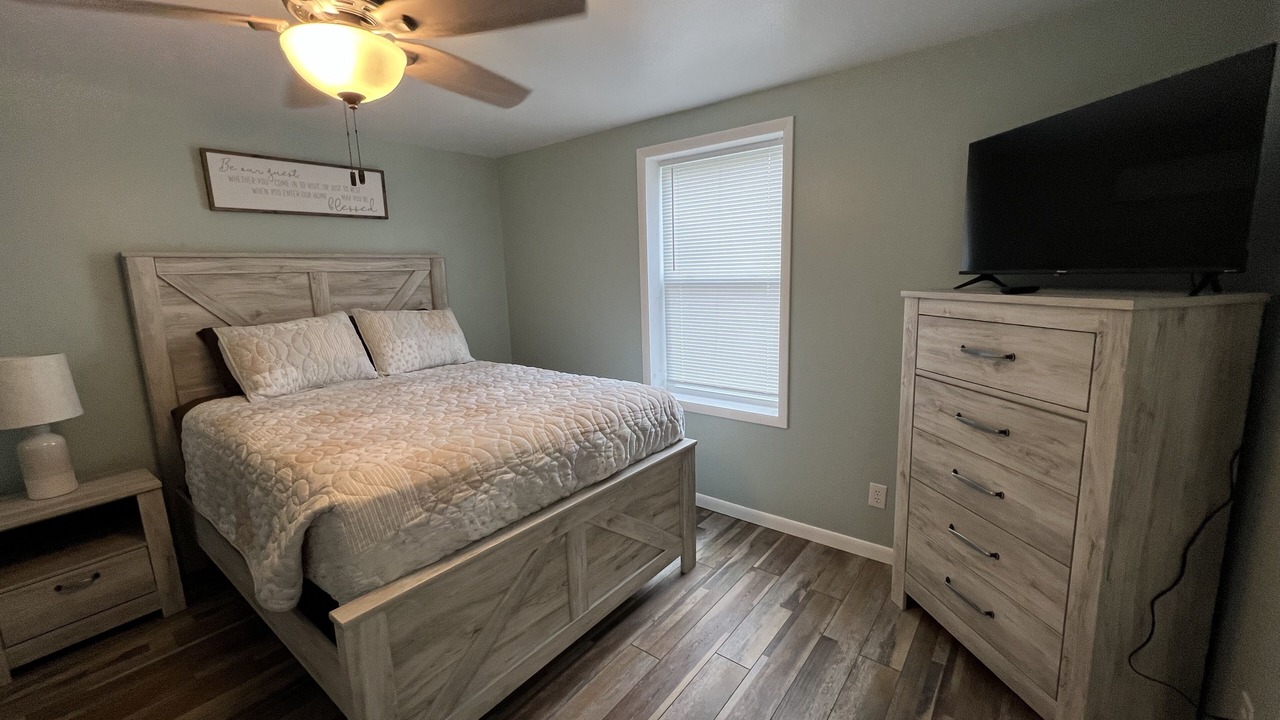 Photo of Bedroom in Boss