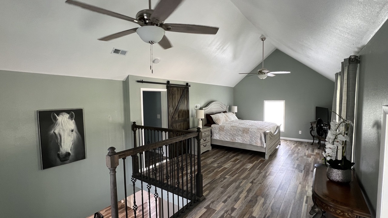 Photo of Bedroom in Boss