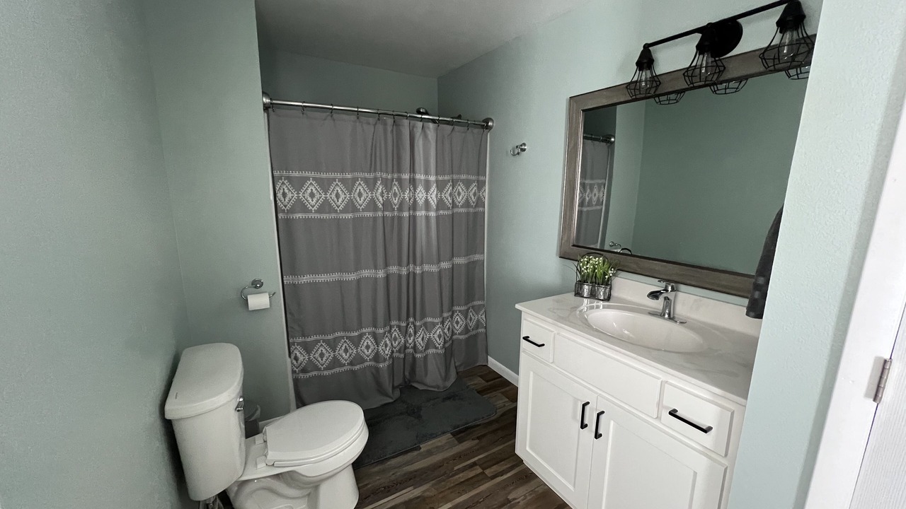 Photo of Bathroom in Boss