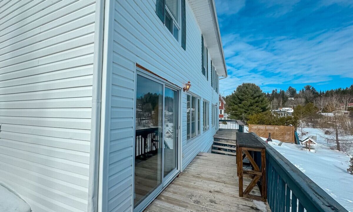 Photo of Patio Balcony in St-Adolphe-d'Howard
