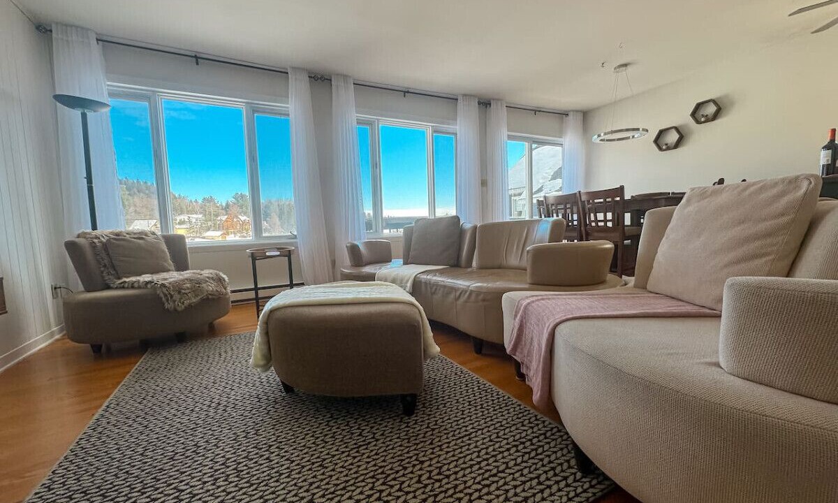 Photo of Livingroom in St-Adolphe-d'Howard