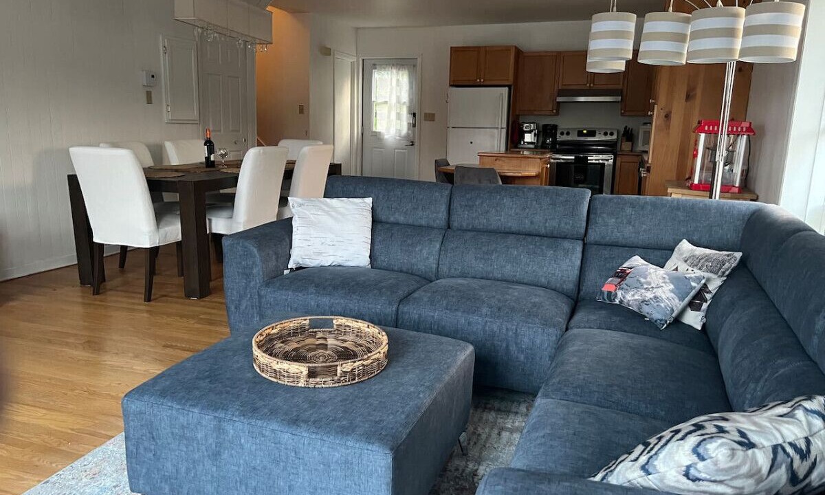 Photo of Livingroom in St-Adolphe-d'Howard