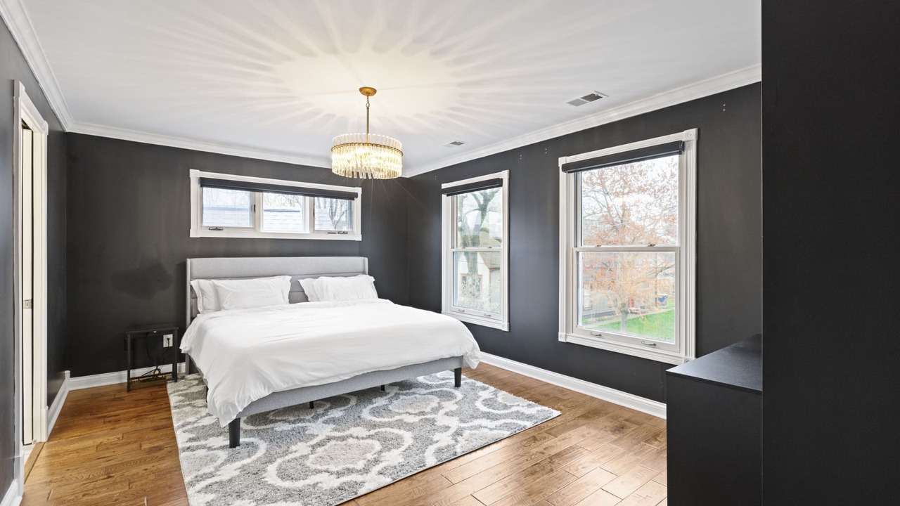 Photo of Bedroom in Chatham-Arch