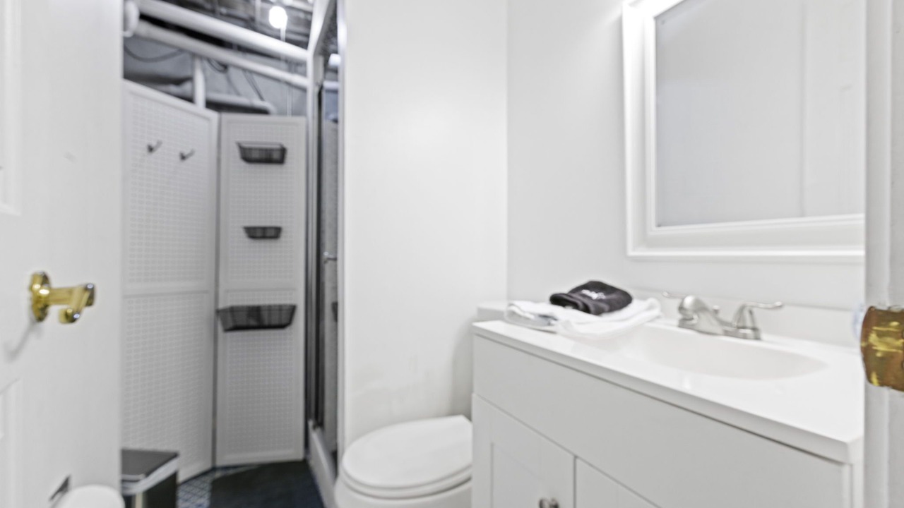 Photo of Bathroom in Chatham-Arch