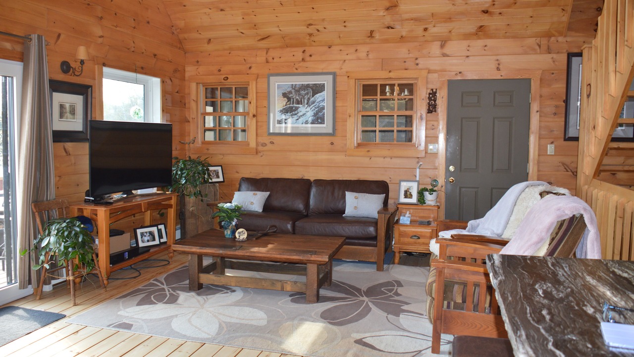 Photo of Livingroom in Timiskaming District